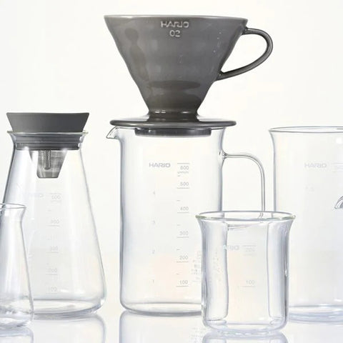 【HARIO】V60石墨灰手沖咖啡套組 600ml 濾杯＋咖啡壺＋濾紙＋量匙 入門組 BVD-3012-GR